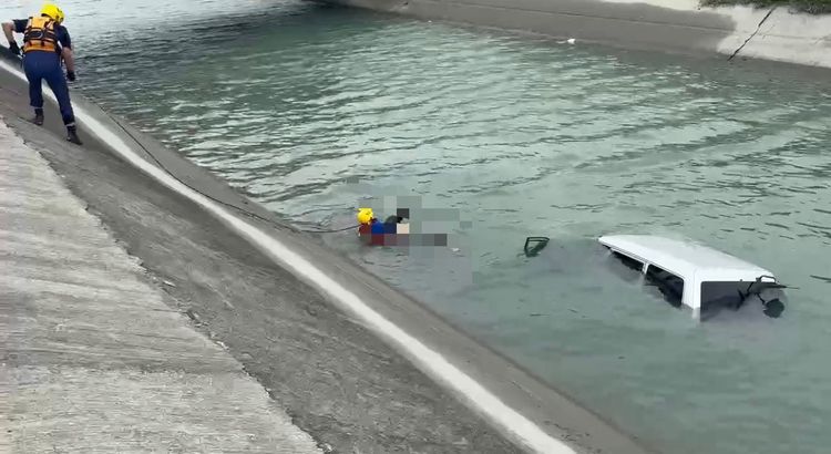6旬男連人帶車墜入嘉南大圳　警消馳援救起時已喪命