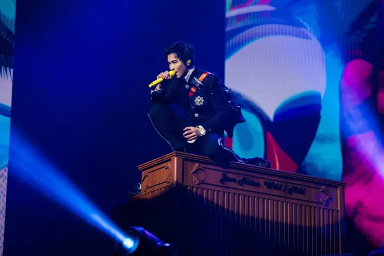 睽违5年，萧敬腾在台跨年倒数迎2026。三立提供