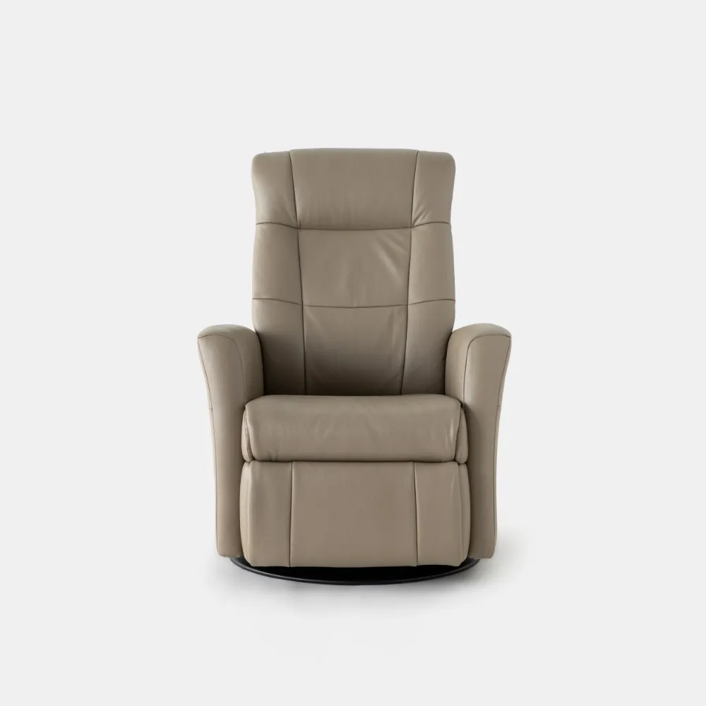 美国白宫御用沙发品牌La-Z-Boy祭出梦幻折扣，电动牛皮休闲椅现在只要3万1111元，立省超过3万元。业者提供