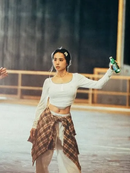 蔡依林正卖力练舞中。翻摄蔡依林IG限动