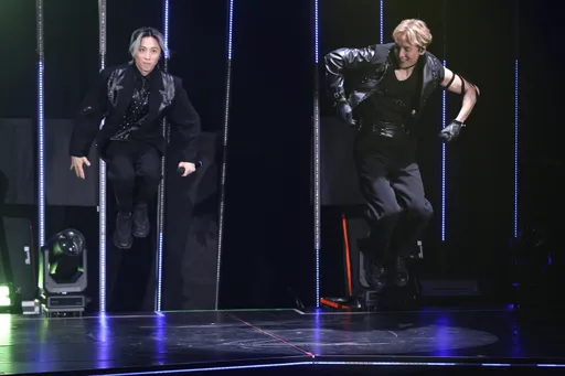 w-inds.来台喜收蛋糕急cue摄影师！橘庆太被2000粉惊到喊「太猛了」