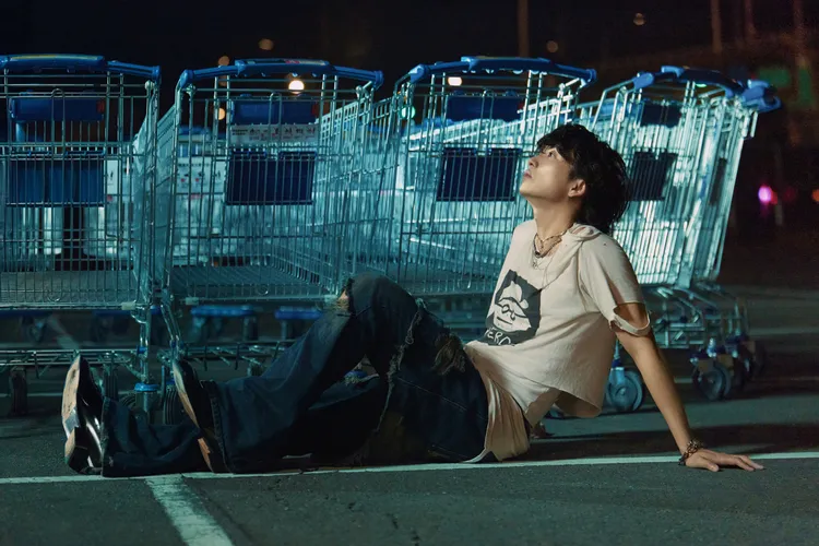 邱锋泽走出创作低潮后重生推出全新创作大碟《Lines》。原音娱乐提供