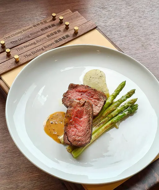 米其林飯店「身分證有7」免費吃牛排！7元享吃到飽2客