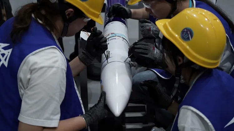 淡江二型整備中。淡江大學提供