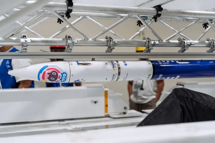 淡江二型整備中。淡江大學提供