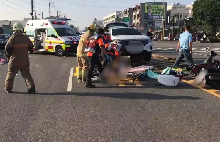 男子送醫後恢復呼吸心跳，轉送永康奇美醫院救治。翻攝照片