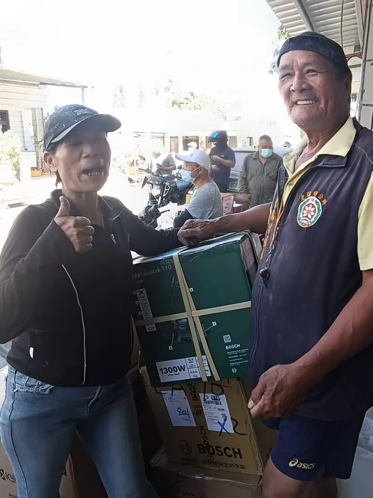 大馬村在村長王梓安帶領下，全數平安撤離，王梓安當時被大讚是救了全村的男人。翻攝王湘惠threads