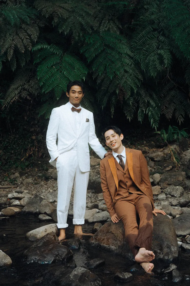 初孟軒和徐鈞浩都對這場森林結婚戲印象深刻。公視+提供