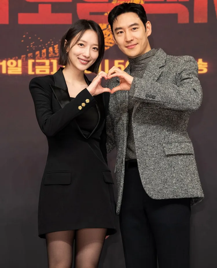 李帝勳（右）、表藝珍。friDay影音提供