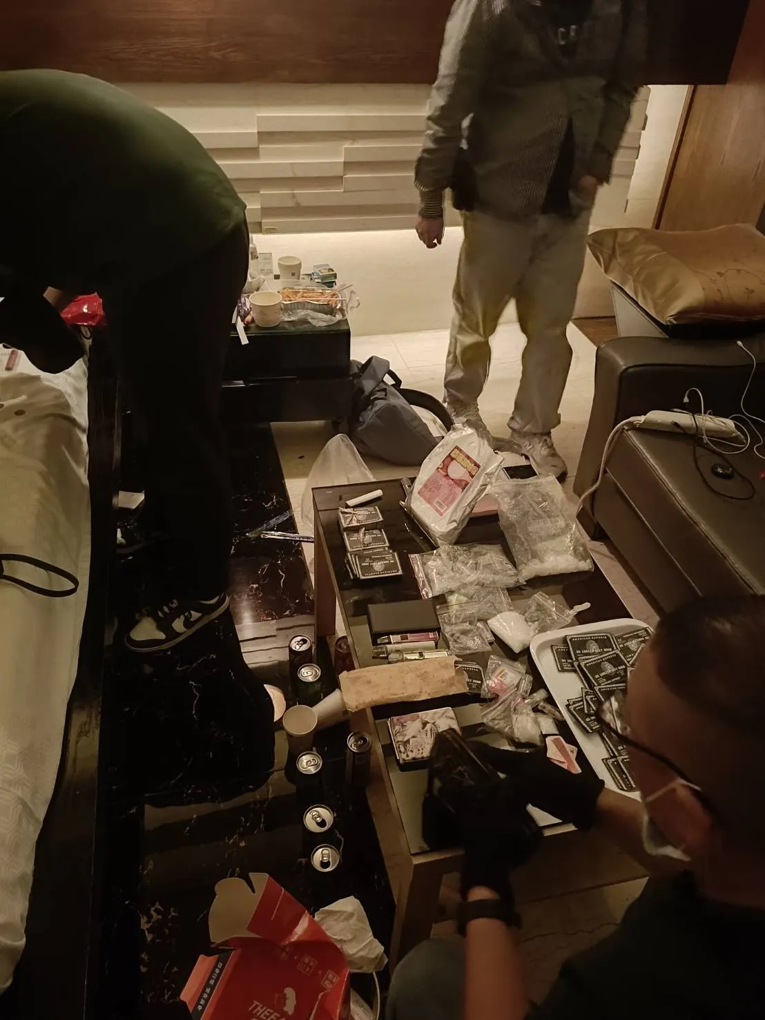 张嫌经查藏匿摩铁分装毒品。民众提供