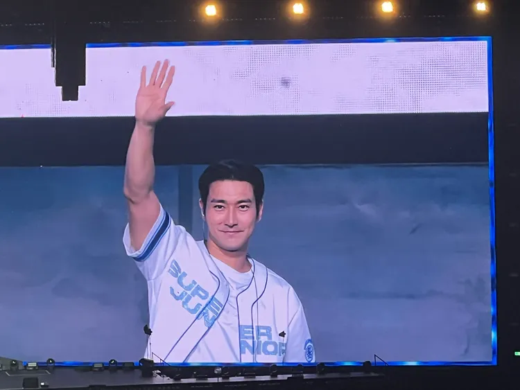 始源提到之前言論爭議，希望粉絲再相信他一次。讀者提供