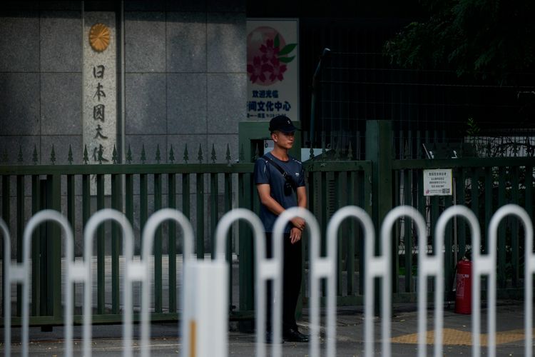 緊張升級!日本大使館警示:赴中國民眾注意安全