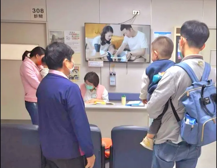 11月下旬氣溫驟降以及溫差超過10度的日數增多，就進入了幼兒氣喘的高發期。翻攝畫面