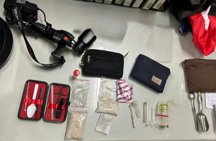 車內還被搜出毒品。警方提供