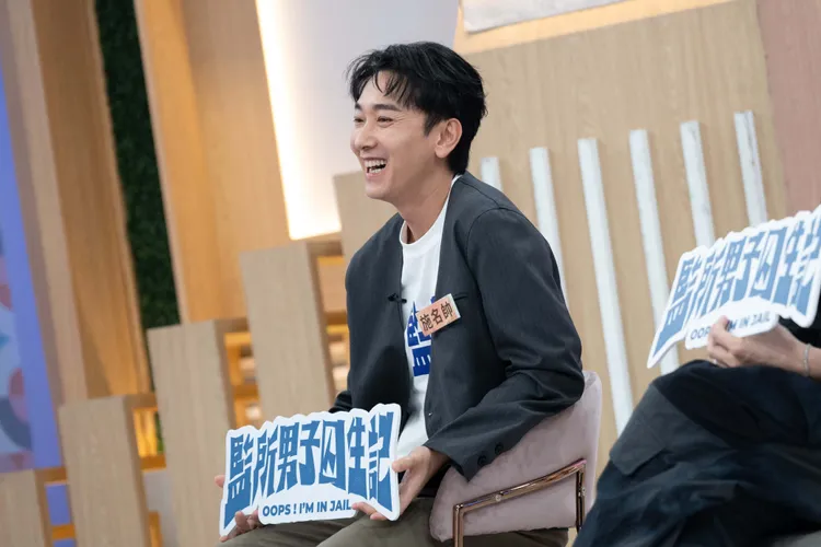 施名帅当年初次演电影只被拍到背影，维基百科竟成生涯代表作。东森综合台提供