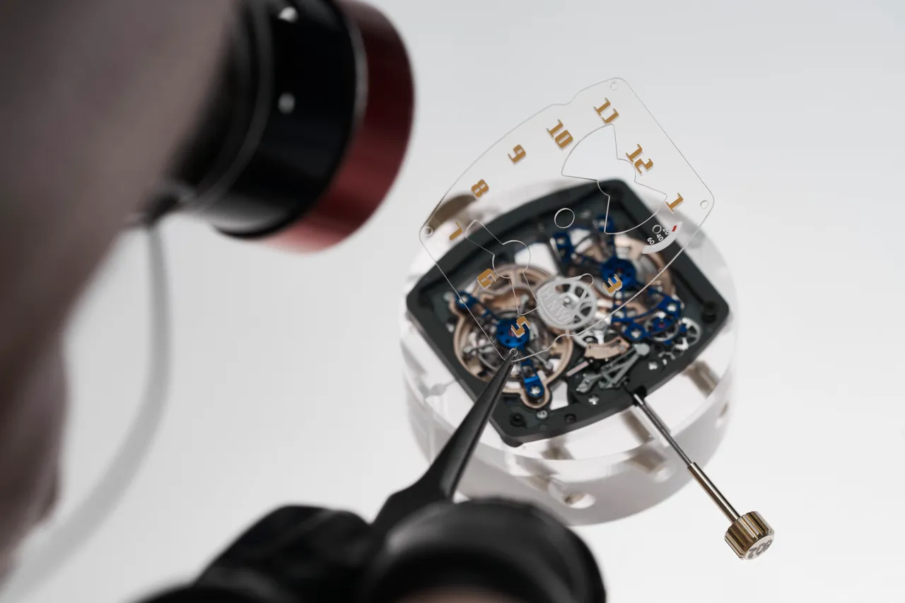 RICHARD MILLE RM 17-02陀飛輪腕錶工藝圖。品牌提供