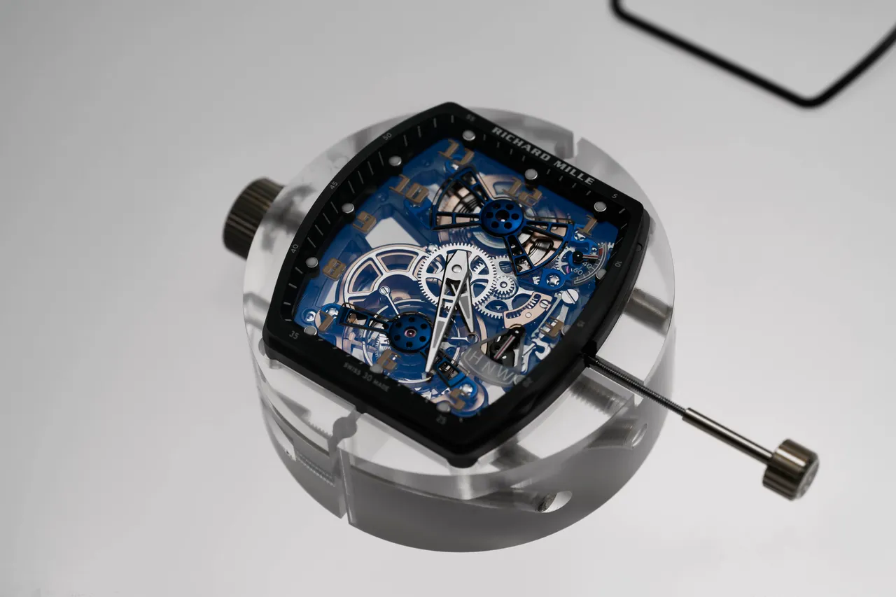 RICHARD MILLE RM 17-02陀飛輪腕錶工藝圖。品牌提供