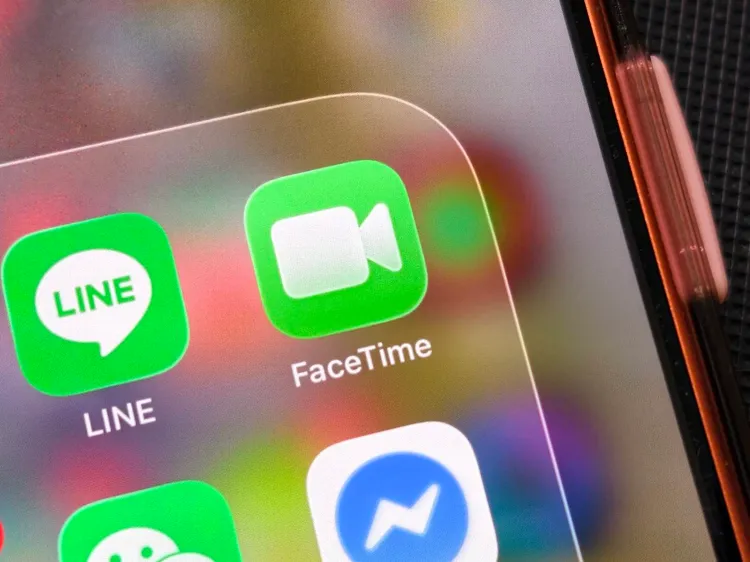 iOS26爆出FaceTime通话遭默改成付费电话灾情，部分用户收到帐单才惊觉异常。赵筱文摄