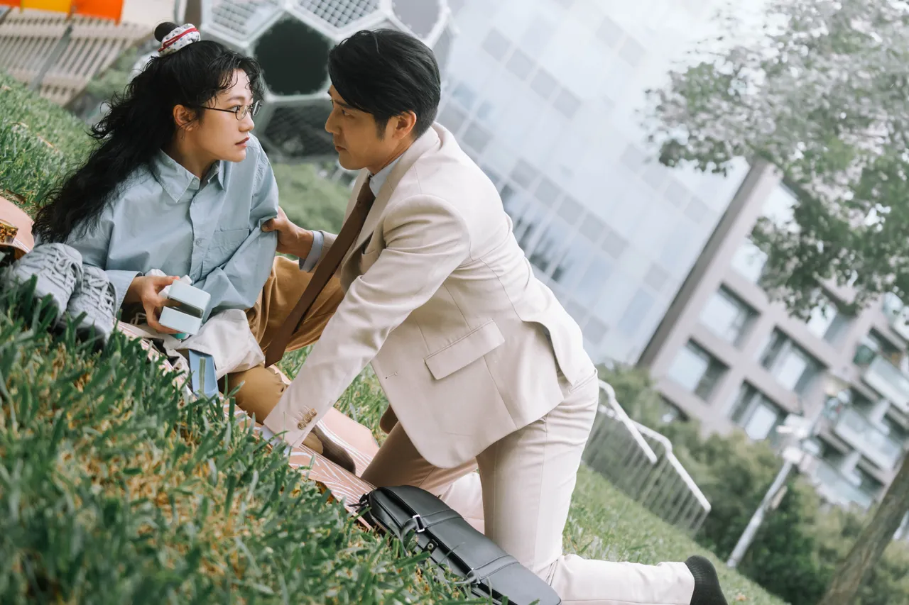 李玲苇、胡宇威在剧中超甜。公视+提供