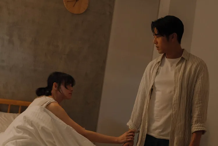 胡宇威受不了前女友姚以缇攻势。公视+提供