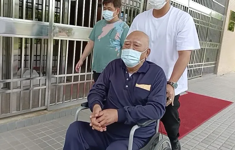 已故的前南縣欲長吳健保，在中監服刑期間涉以10萬禮金行賄高姓管理員，高員一審依貪汙罪判刑5年2月。資料照片