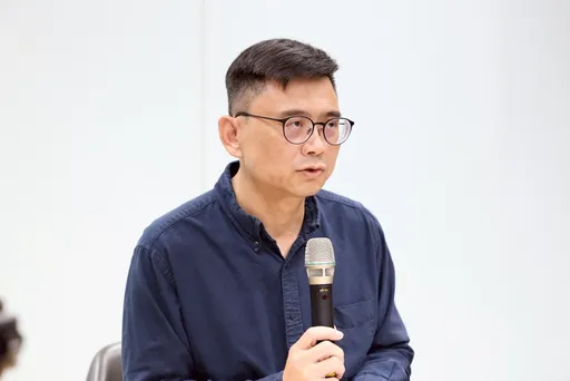 赖瑞隆落泪替儿霸凌道歉！徐巧芯揪1矛盾：伤害反而更大