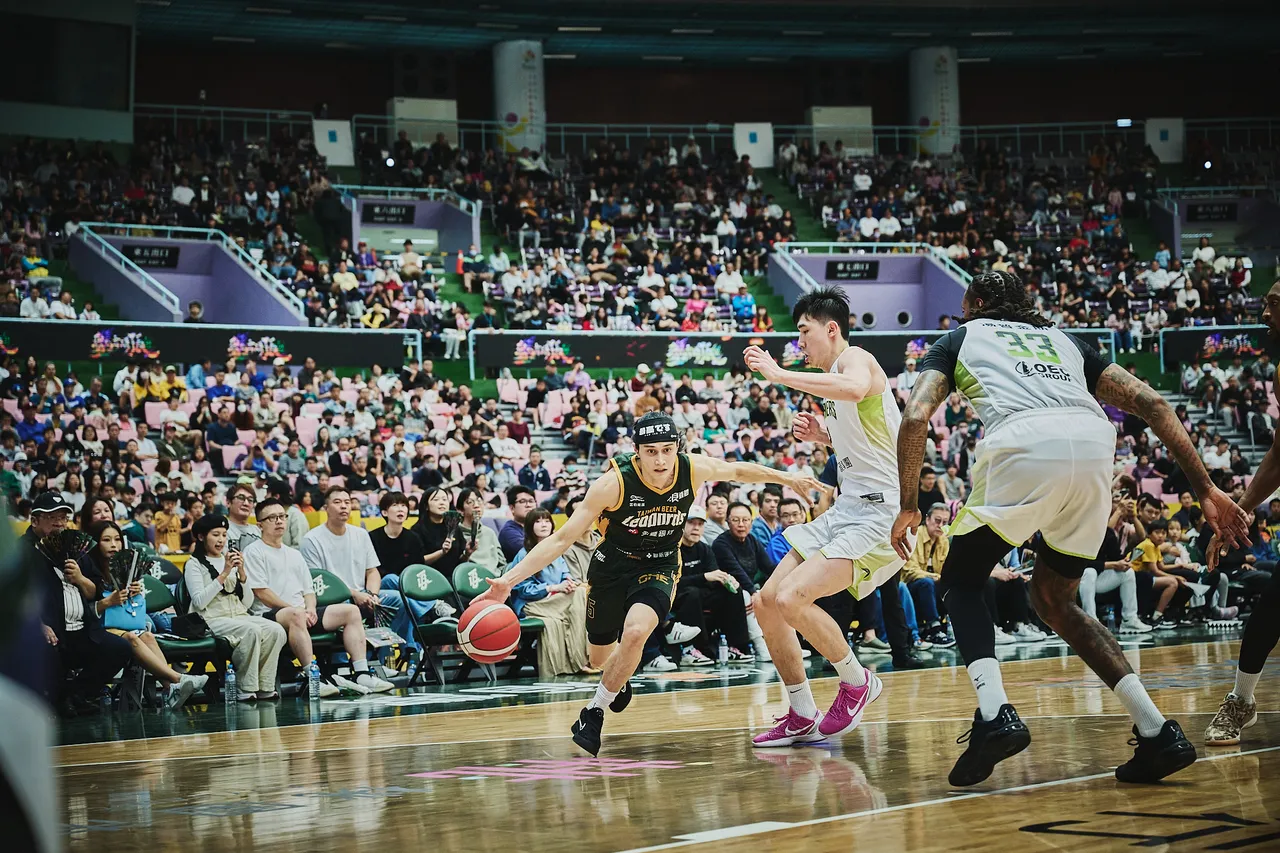 台啤云豹主场整修封关前4连胜　夺联盟开季第一达10胜