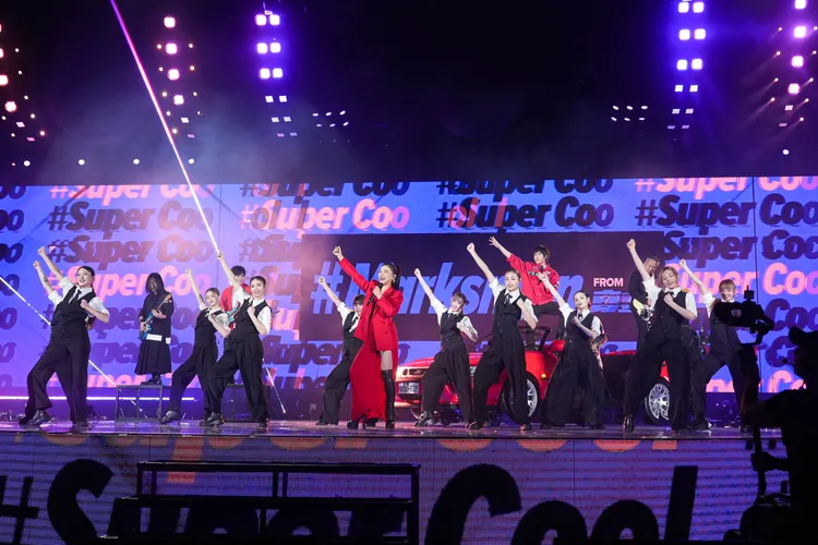 丁噹與五月天攜手帶來跨時代舞曲組曲。相信音樂提供