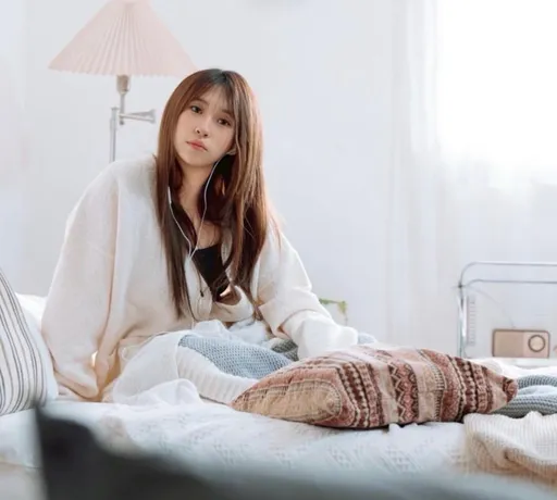 五月天冠佑不要看！會高血壓　19歲正妹女兒平安夜被帥哥「摸頭」超曖昧