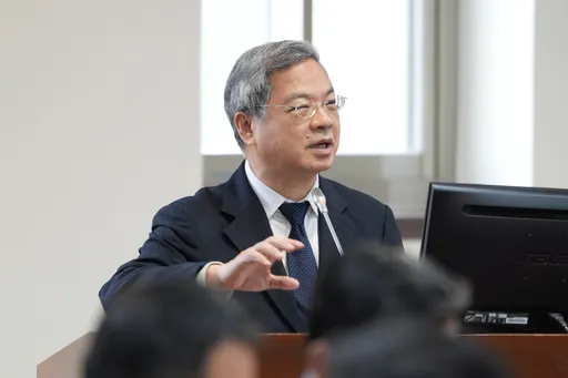 明年GDP成长仅3.54%呈「腰斩式下修」　经长曝2关键