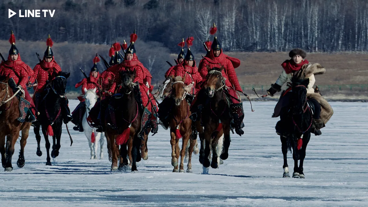 陳曉（右一）首次在冰面上駕馬奔馳LINE TV提供