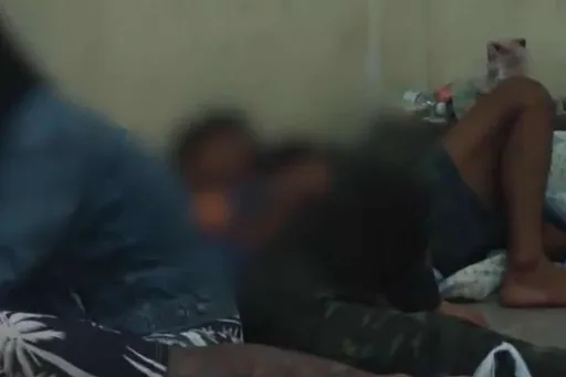 母親與男友等5人圍坐吸毒　5歲幼童在旁目睹