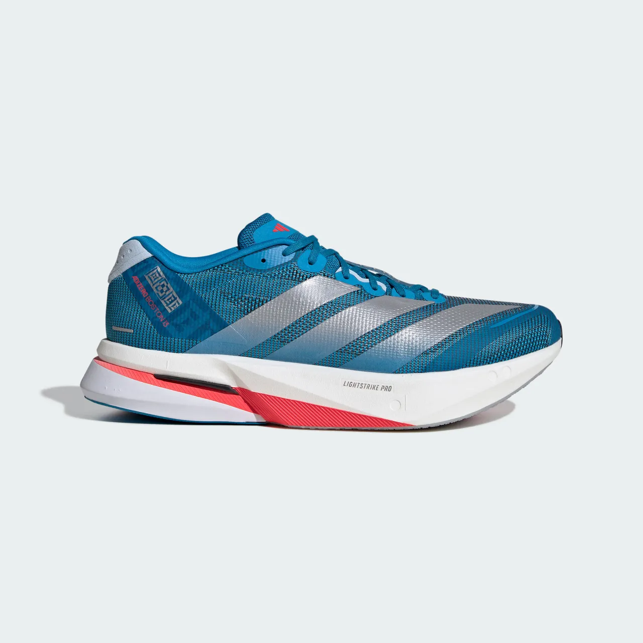 adidas ADIZERO BOSTON 13鞋款，4290元。品牌提供