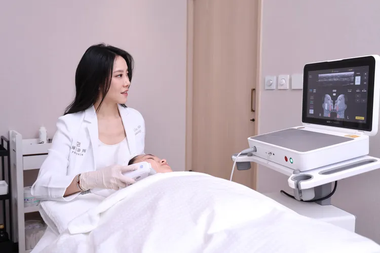 現琢璞診所僅有羅玉佩醫師一位醫師看診。莊宗達攝