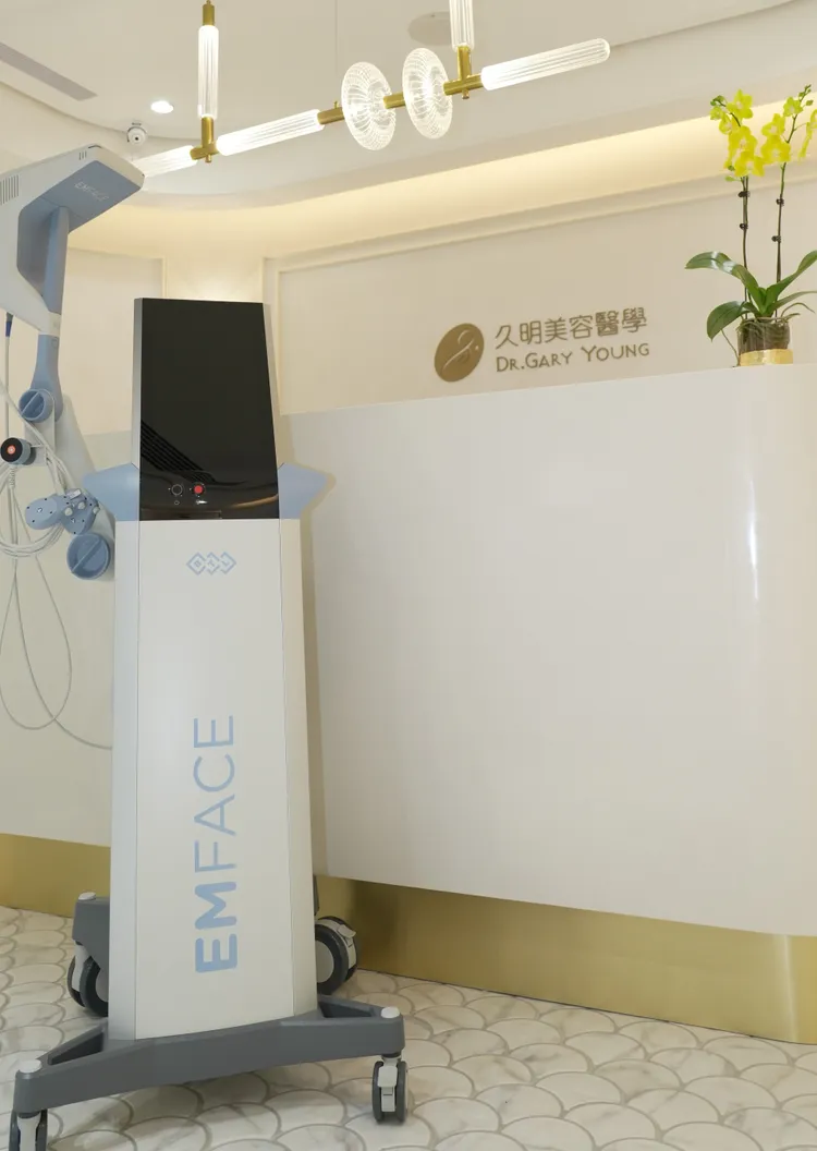 EMFACE菲斯波「雙下巴探頭」已通過衛福部核准，能減少下巴脂肪與改善鬆弛。