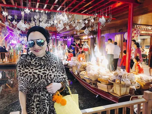 比莉恸别曹西平「泪停不下来」 揭他孝顺背病父洗澡！放弃演艺事业卖可乐饼