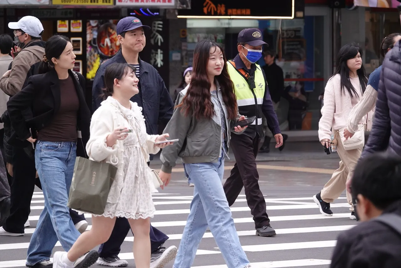 明持续回暖！各地最高温27度　迎2026元旦曙光小心扑空