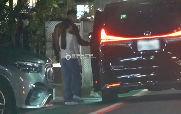 前晚2月28日，汪小菲带老婆马筱梅与大S女儿玥儿共进晚餐，增进感情，连续两天全家福都未见儿子箖箖。特勤中心摄