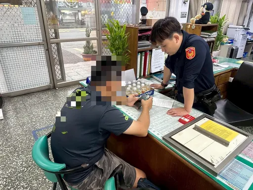 「检警」要监管帐户！民众吓得到派出所求助　里港警即时破解诈骗