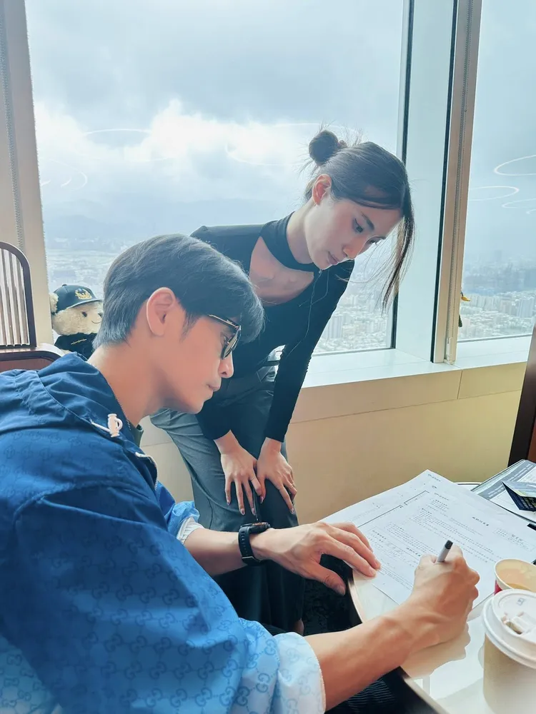 藝人Gino罹患「修格蘭氏症」，決定動手術。翻攝Gino臉書