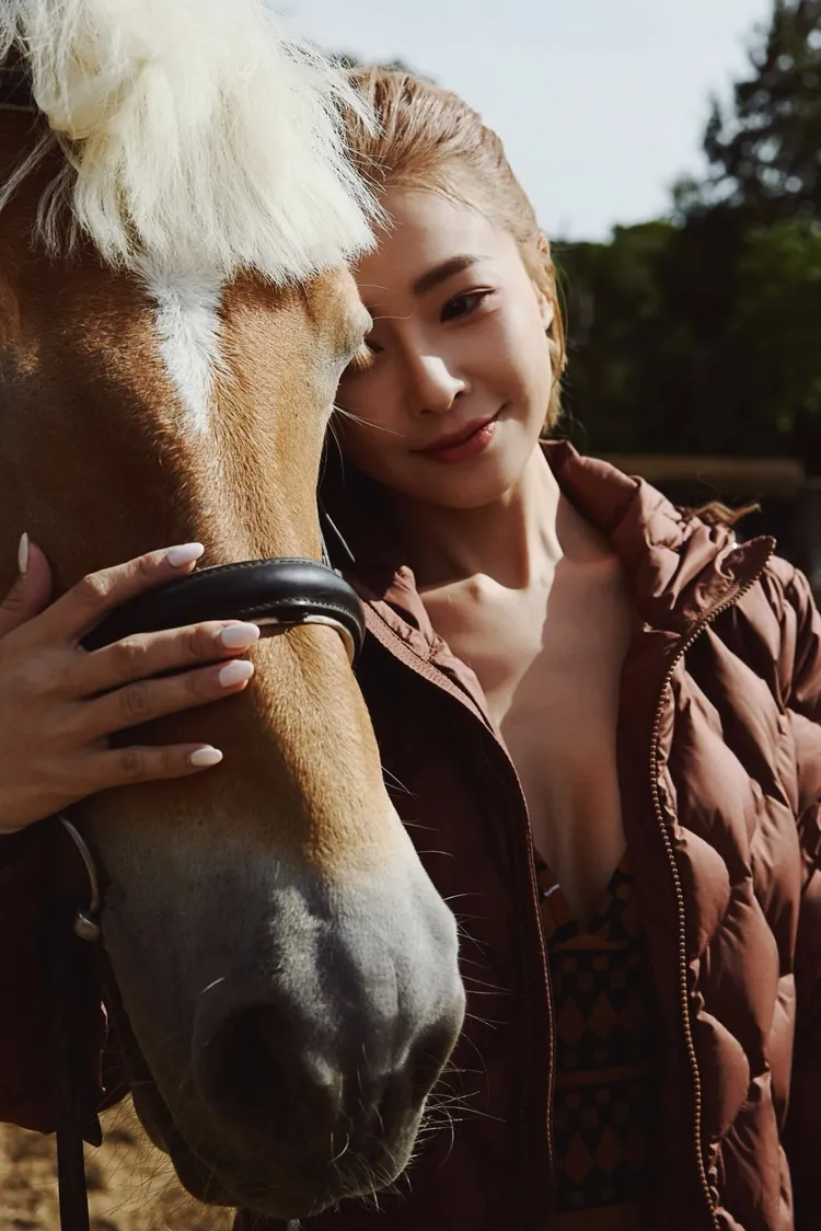 吳婉君上個月喊「結束孽緣」。翻攝吳婉君臉書