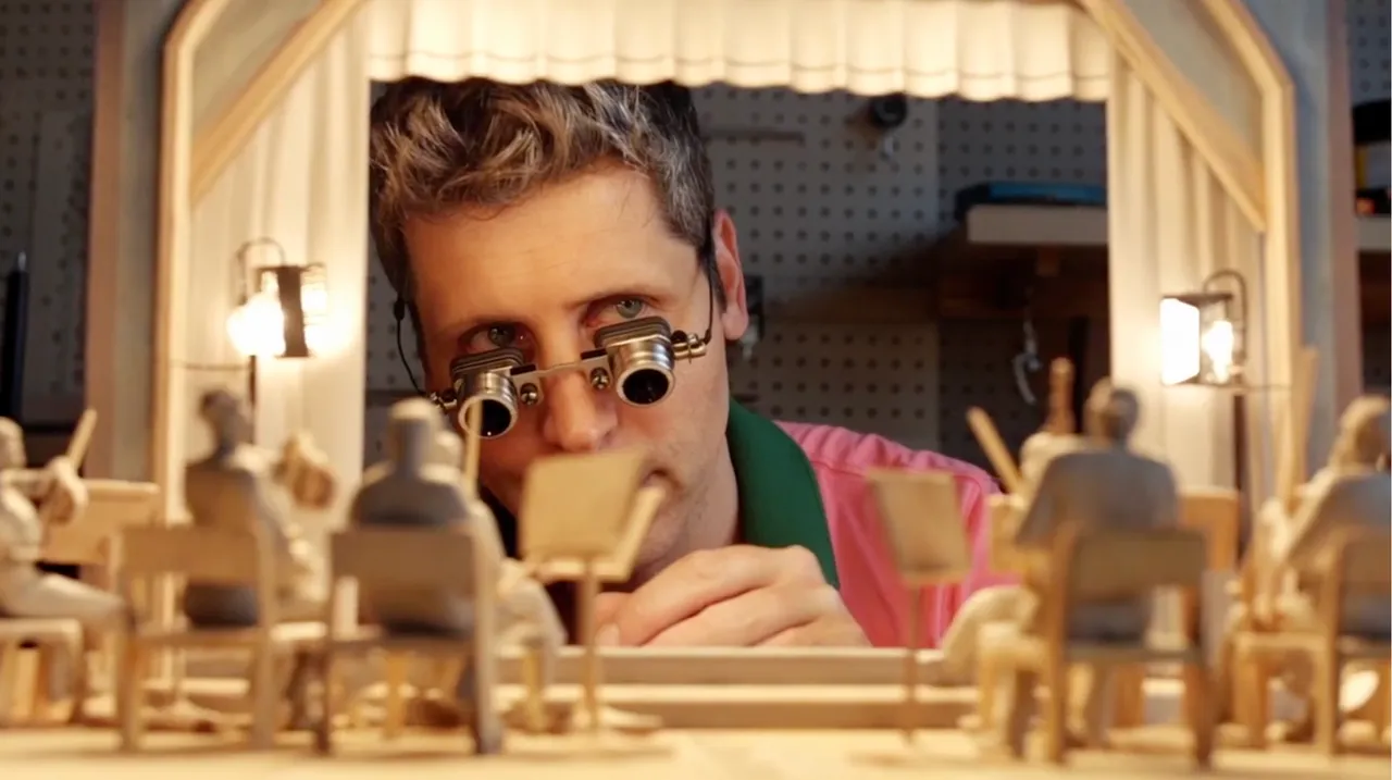 Sora 2模型登场，主打物理准确性与高拟真影片生成。OpenAI