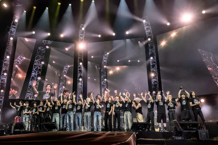 FNC旗下5組樂團在高雄巨蛋開家族演唱會BND KINGDOM。SHOWOFFICE提供