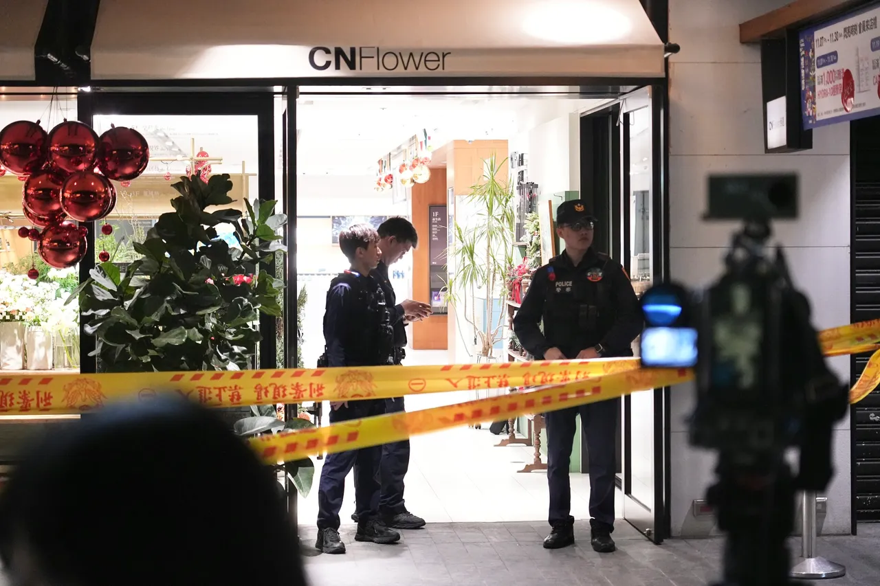 北捷掷弹砍人｜张文就在身后！她目睹柜姐带客躲更衣室「那一刻离死亡很近…」