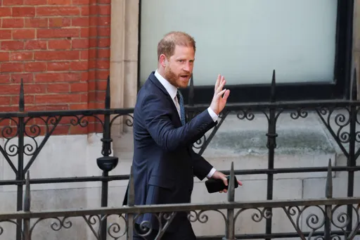 英国保安大转弯！哈利王子重享武装警卫　父子重聚可望破冰