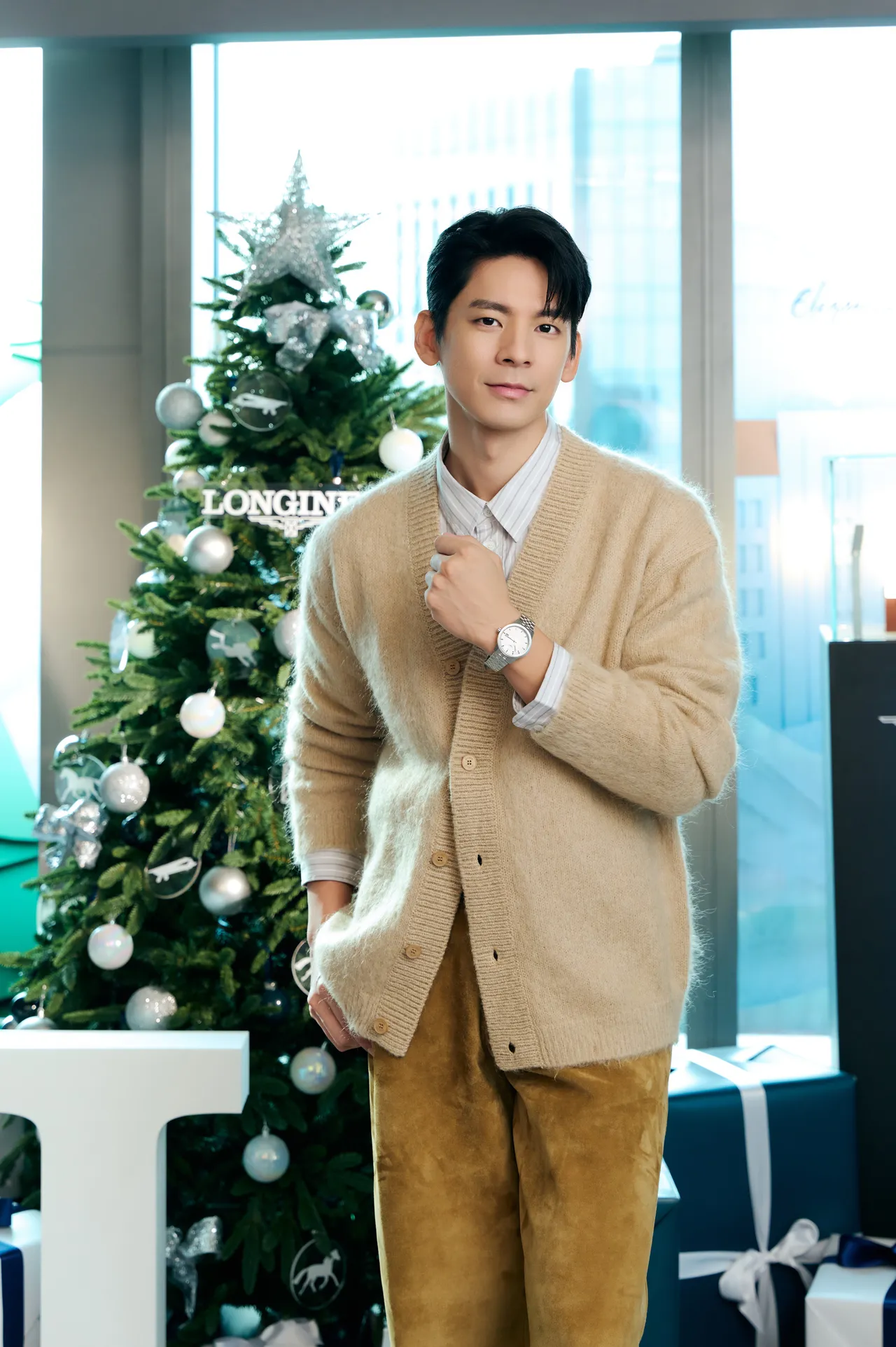 林柏宏今日出席浪琴聖誕節慶系列暨紳士腕錶記者會。品牌提供