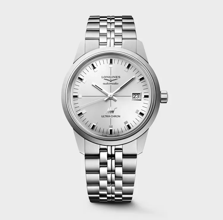 浪琴ULTRA-CHRON CLASSIC超級天文台系列經典腕錶，11萬8300元。品牌提供