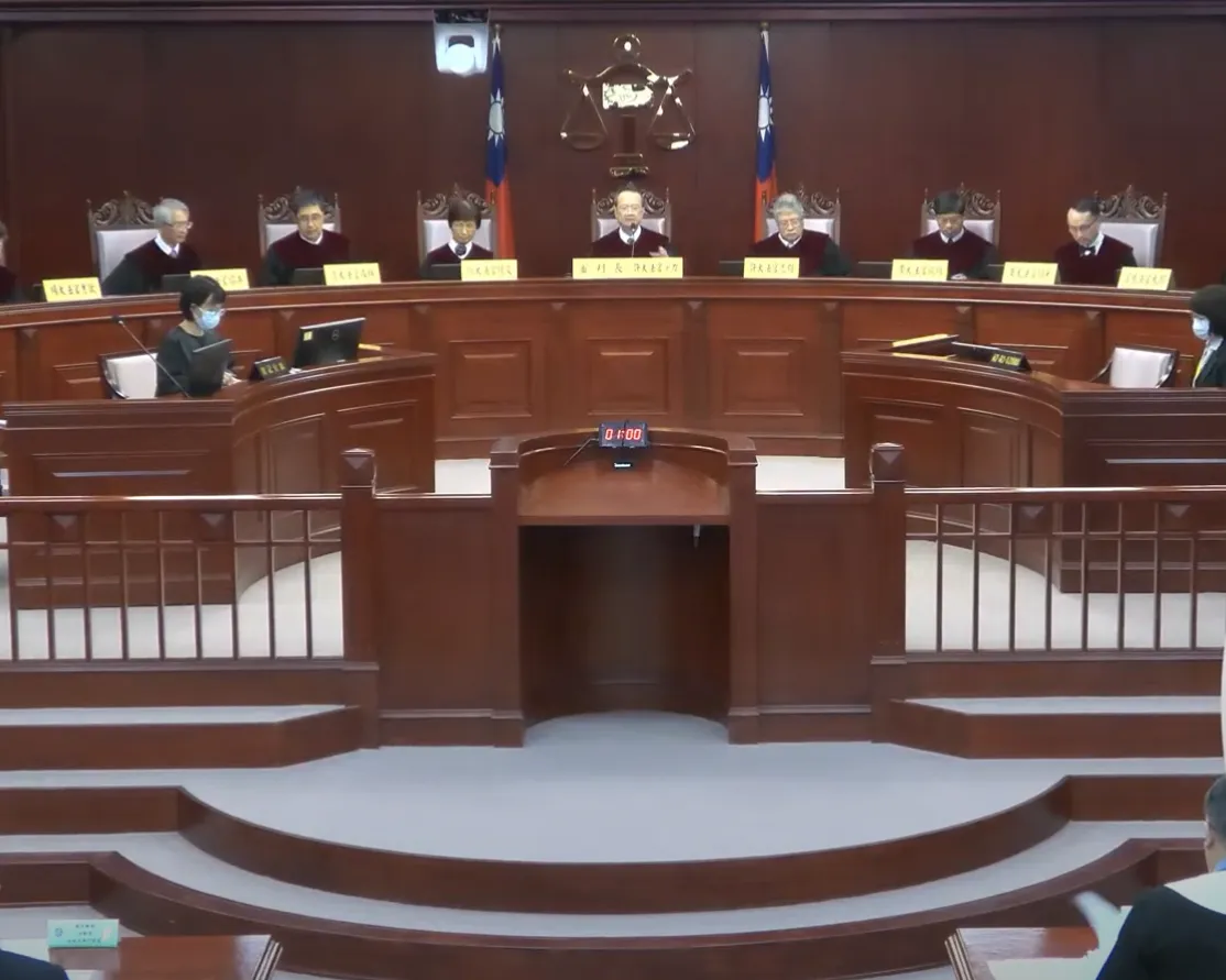 先前审理高虹安案过程中，法官自行停止审判、声请释宪。资料照