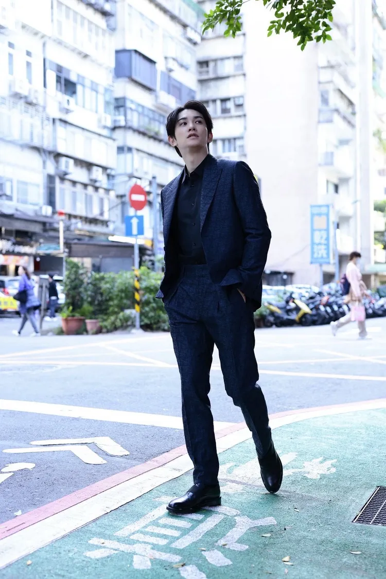 町田啓太的街拍很有時尚感。LDH愛夢悅提供
