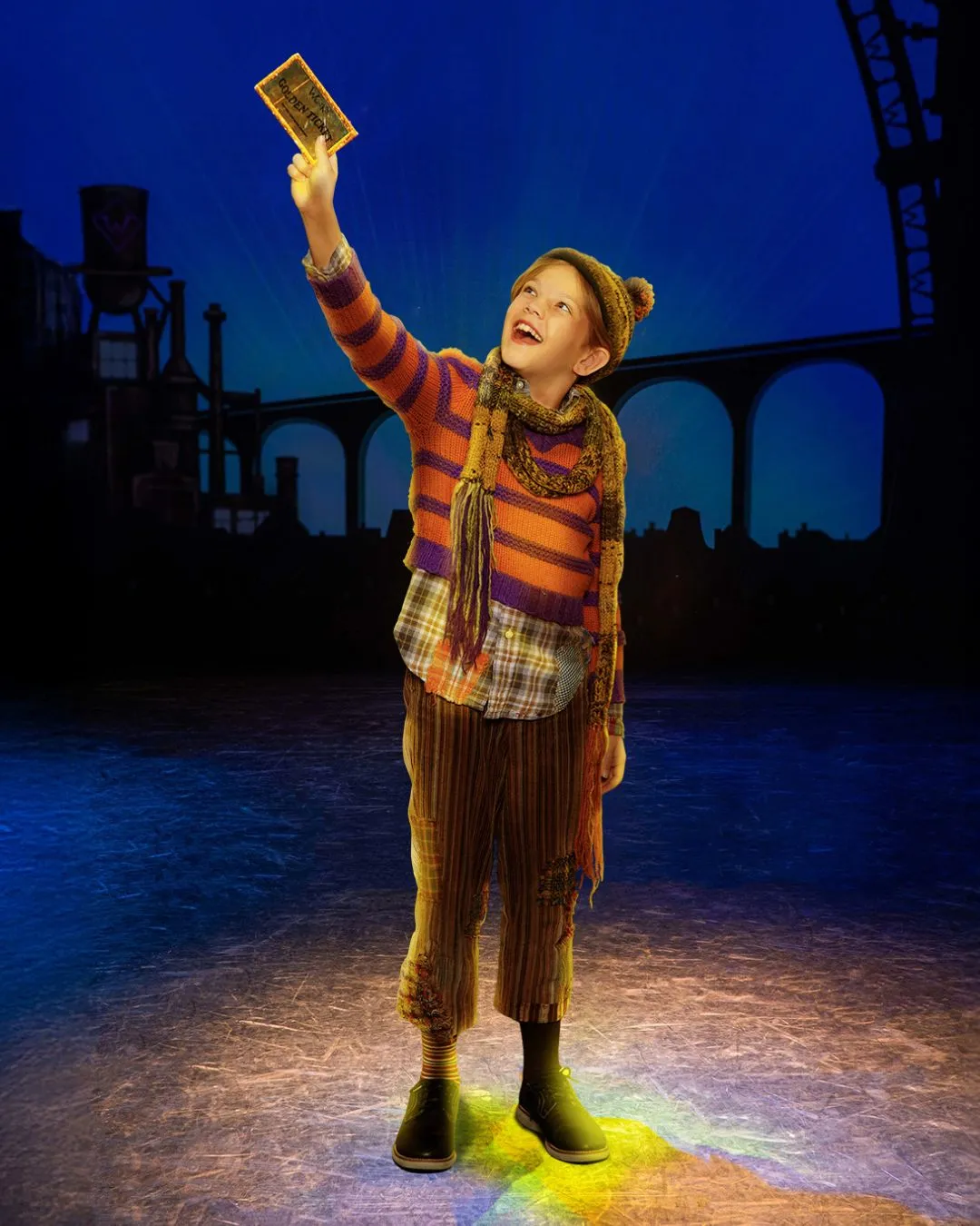 台北遠東香格里拉攜手羅德·達爾原著《巧克力冒險工廠》百老匯魔幻音樂劇，獨家呈獻魔幻住房、主題甜點與下午茶，打造全方位的奇幻體驗。台北遠東香格里拉提供